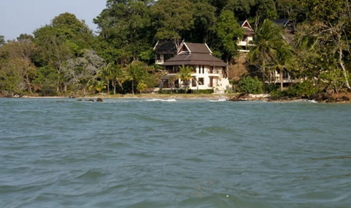 Готель Kooncharaburi Resort SPA & Sailing Club 3*